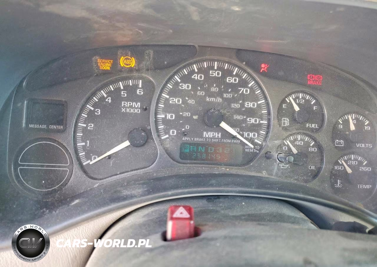 2002 Chevrolet Suburban C1500 VIN:1GNEC16T42J216099 - 9