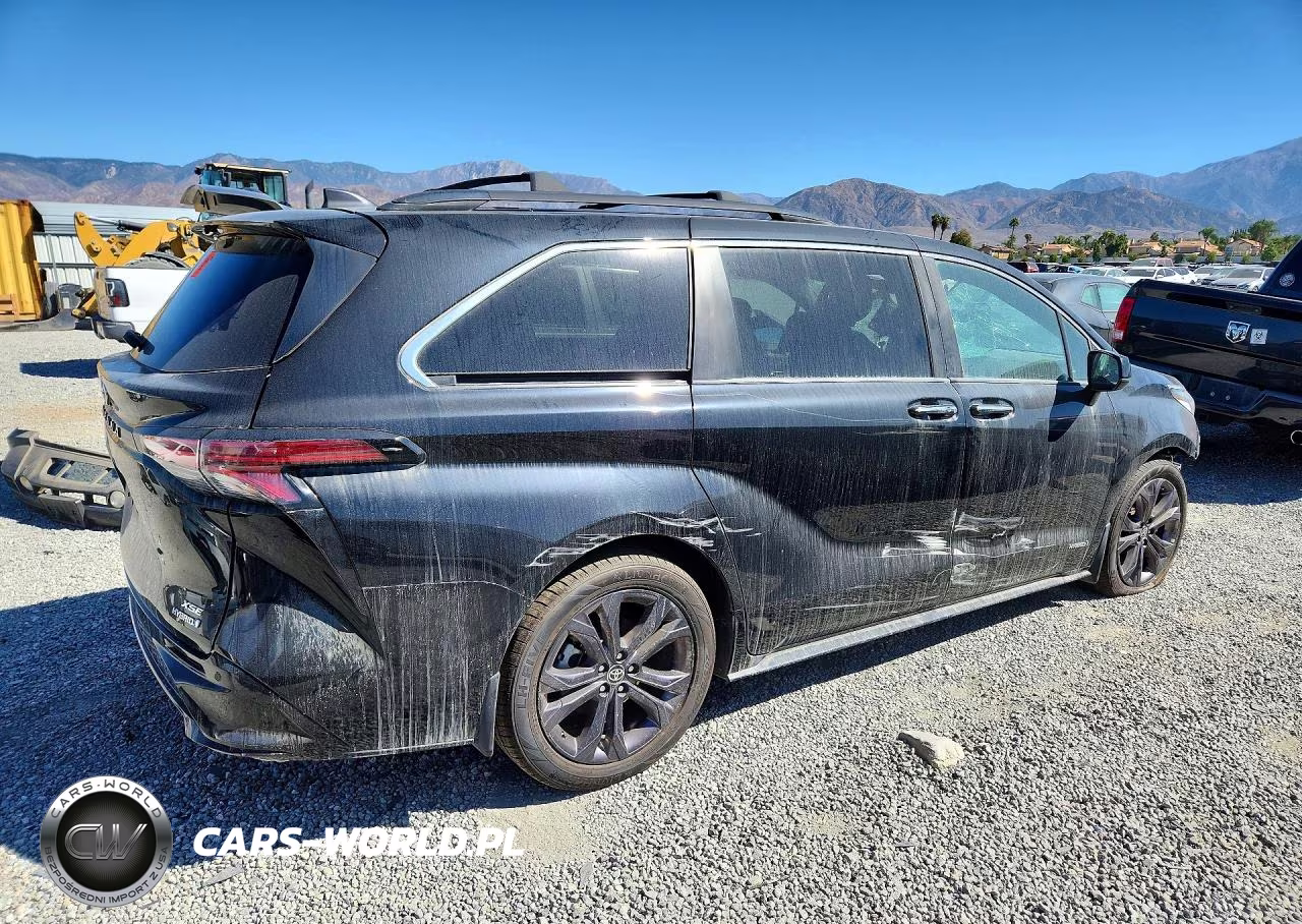 2021 Toyota Sienna Xse VIN:5TDXRKECXMS041175 - 3