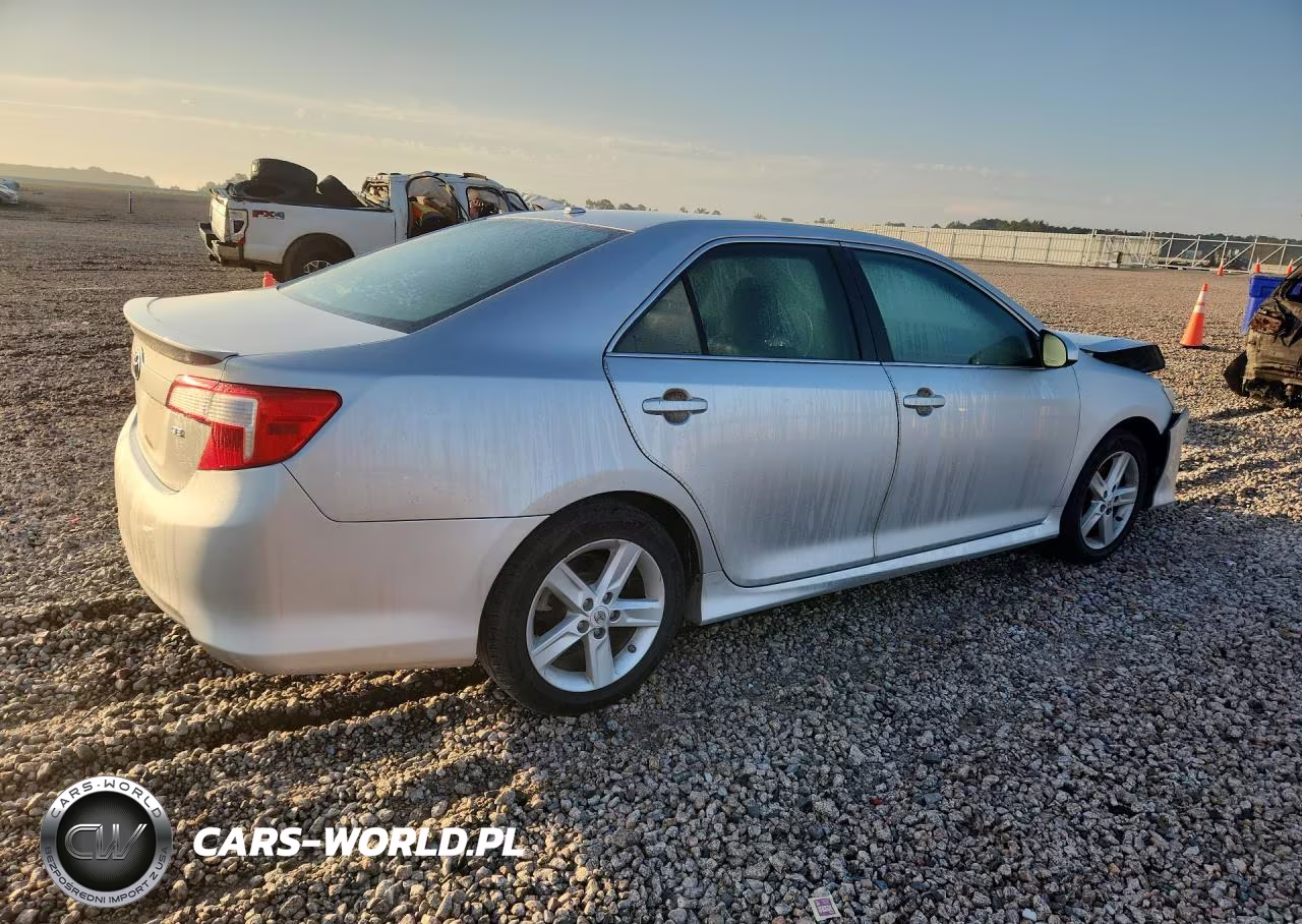 2012 Toyota Camry Se VIN:4T1BF1FK6CU113370 - 3