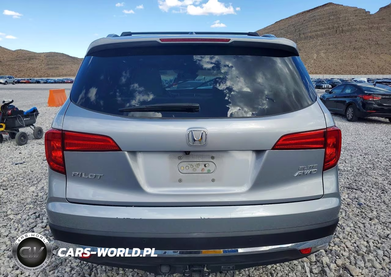 2016 Honda Pilot Elite VIN:5FNYF6H06GB049742 - 6