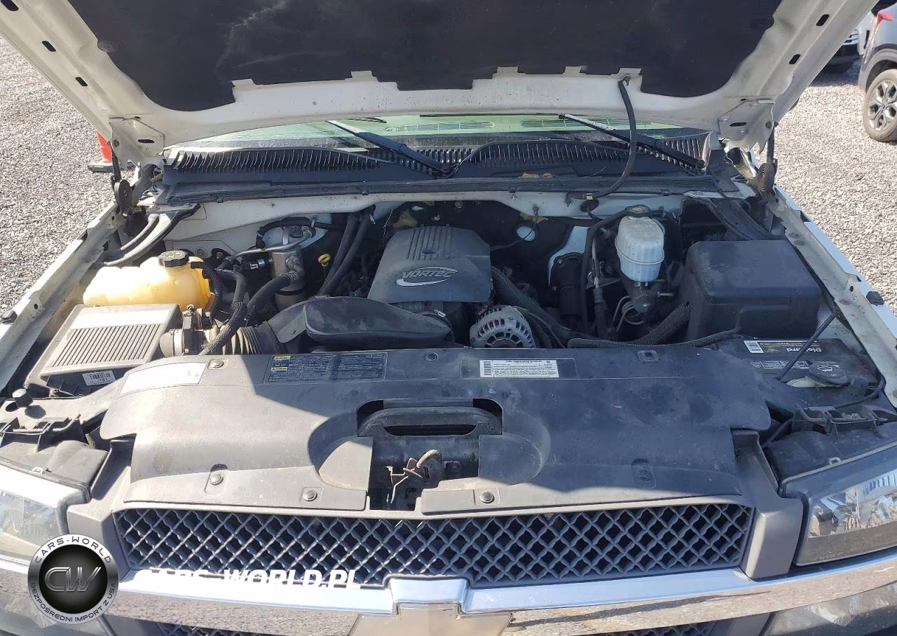 2004 Chevrolet Silverado K3500 VIN:1GCHK33UX4F180006 - 11