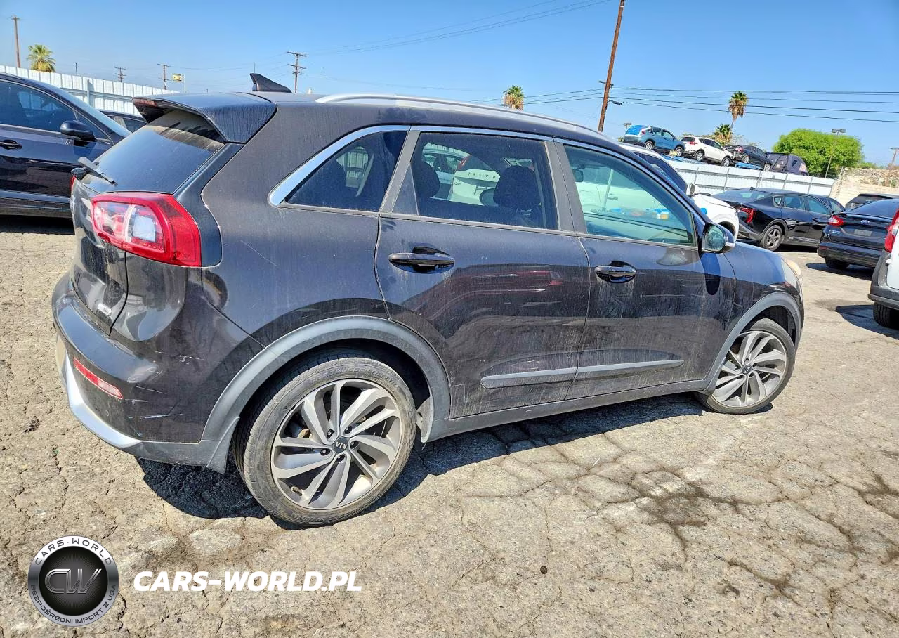 2017 Kia Niro Ex Touring VIN:KNDCE3LC8H5076246 - 3