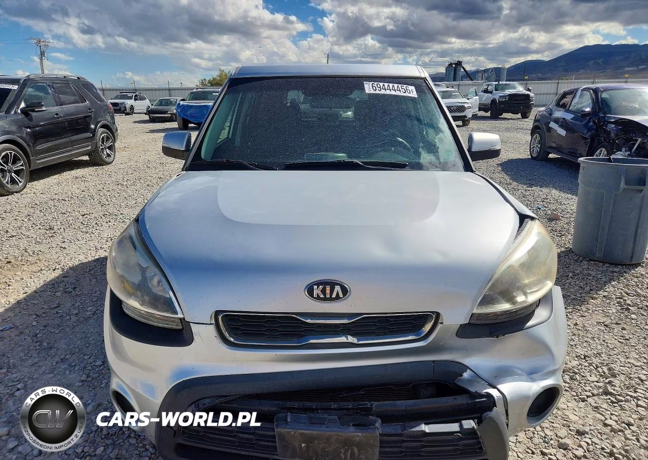 2013 Kia Soul + VIN:KNDJT2A63D7765453 - 5