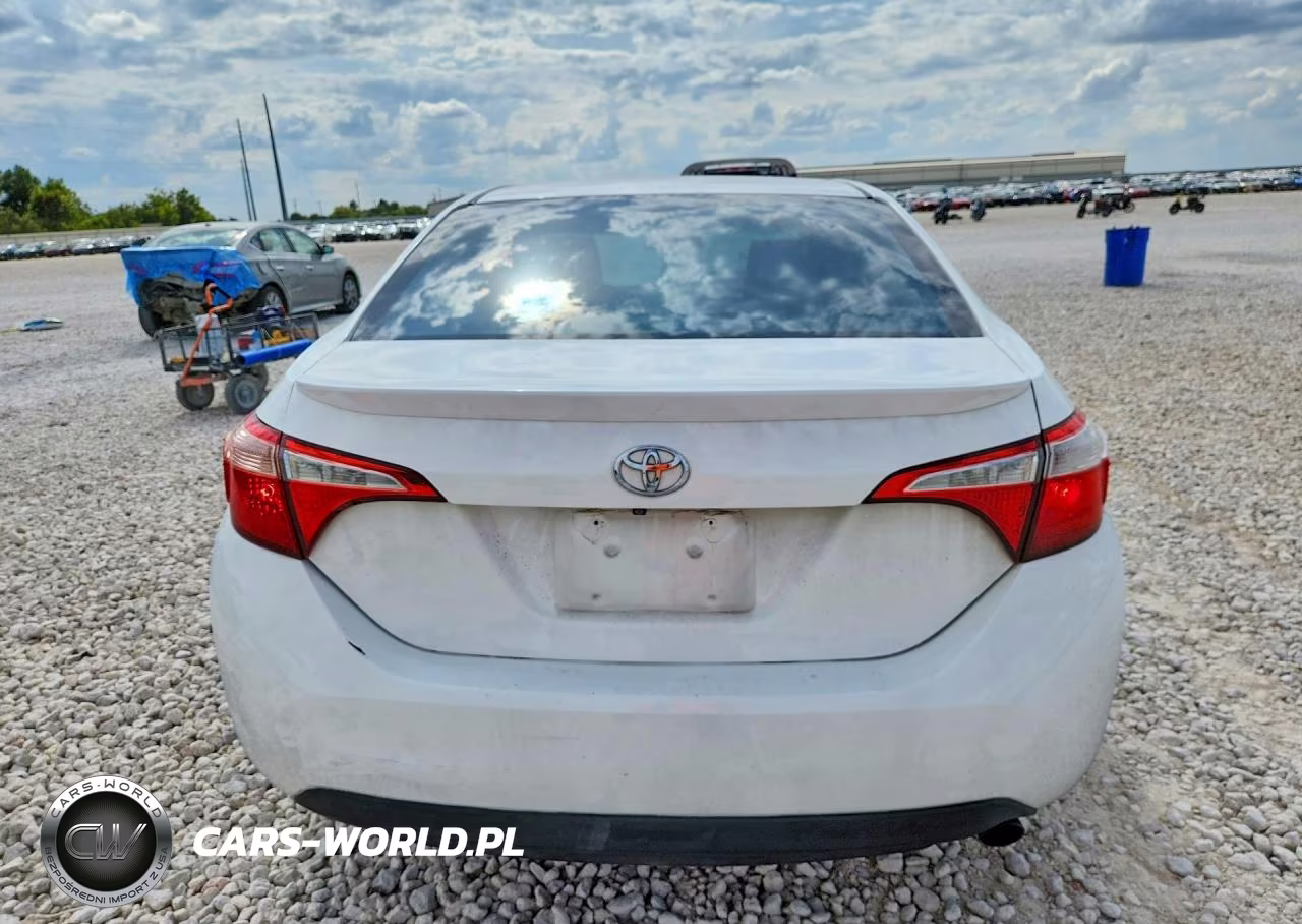 2015 Toyota Corolla S Plus VIN:5YFBURHE7FP212202 - 6