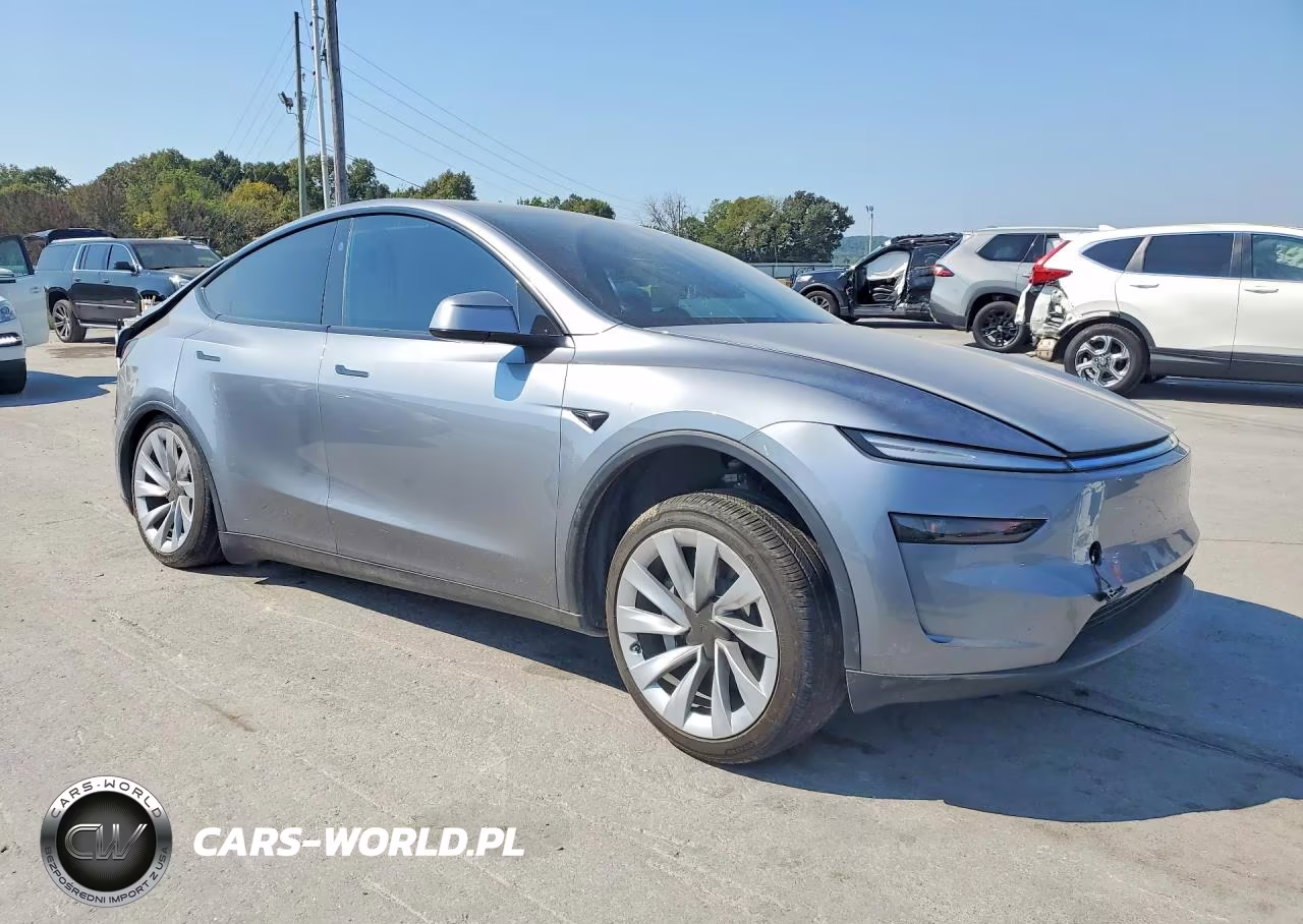 2026 Tesla Model Y VIN:7SAYGDED4TA586984 - 4