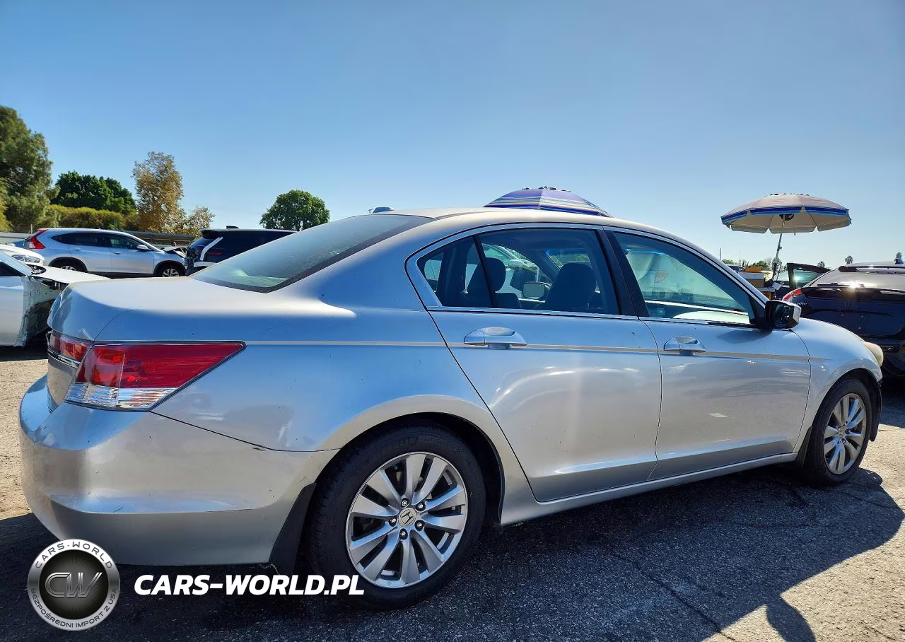 2012 Honda Accord Exl VIN:1HGCP2F83CA051929 - 3