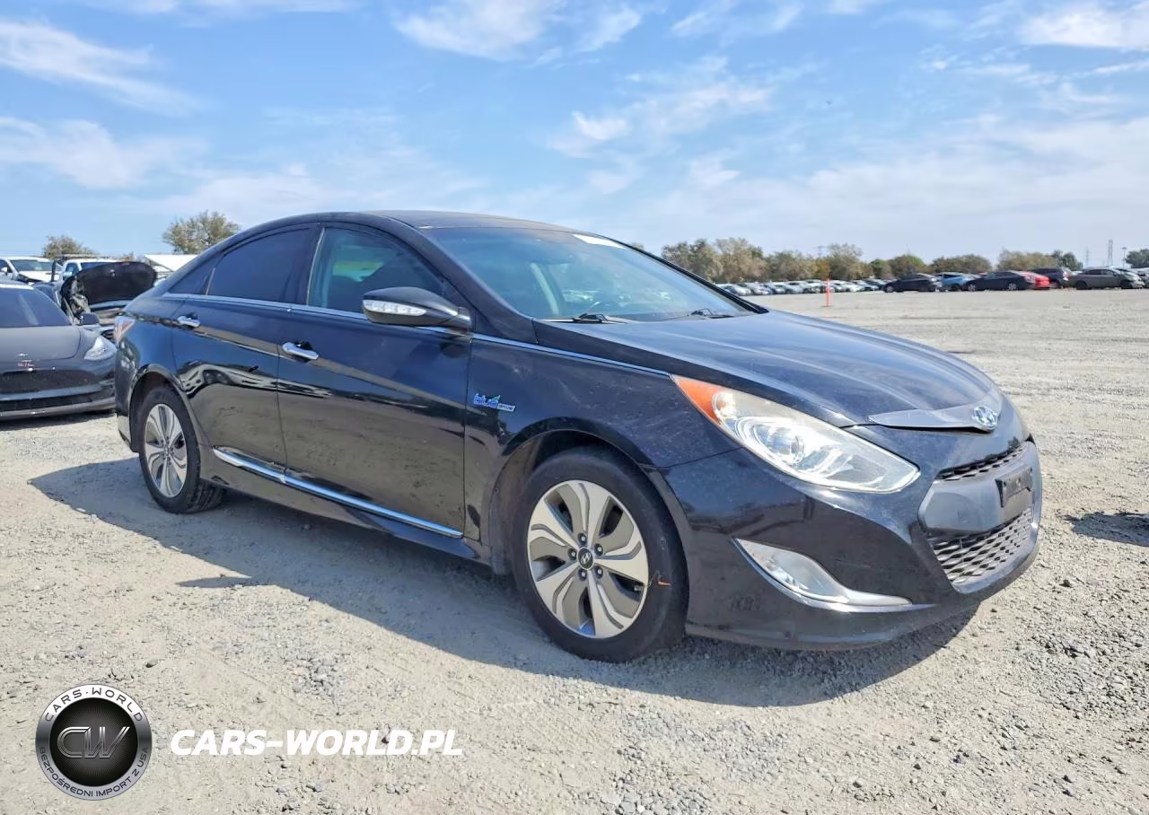 2015 Hyundai Sonata Hybrid Limited VIN:KMHEC4A48FA136171 - 4