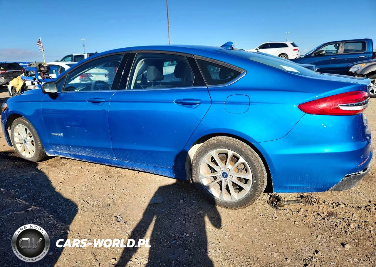 2019 Ford Fusion Se VIN:3FA6P0LU2KR231317 - 2