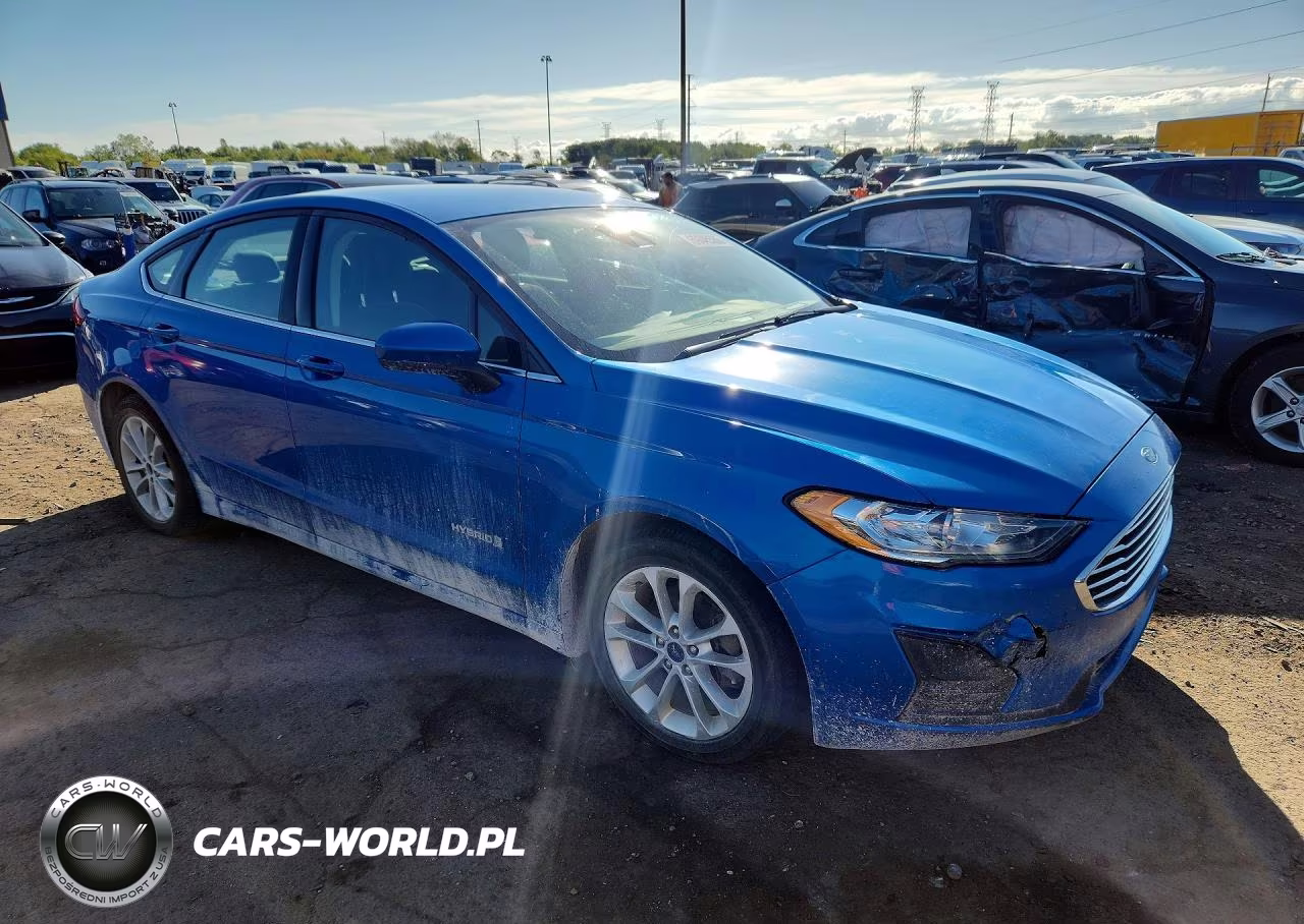 2019 Ford Fusion Se VIN:3FA6P0LU2KR231317 - 4