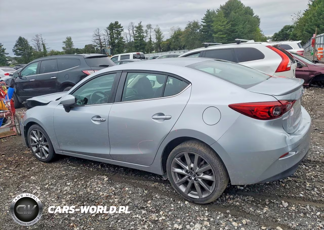 2018 Mazda 3 Touring VIN:3MZBN1V36JM170331 - 2
