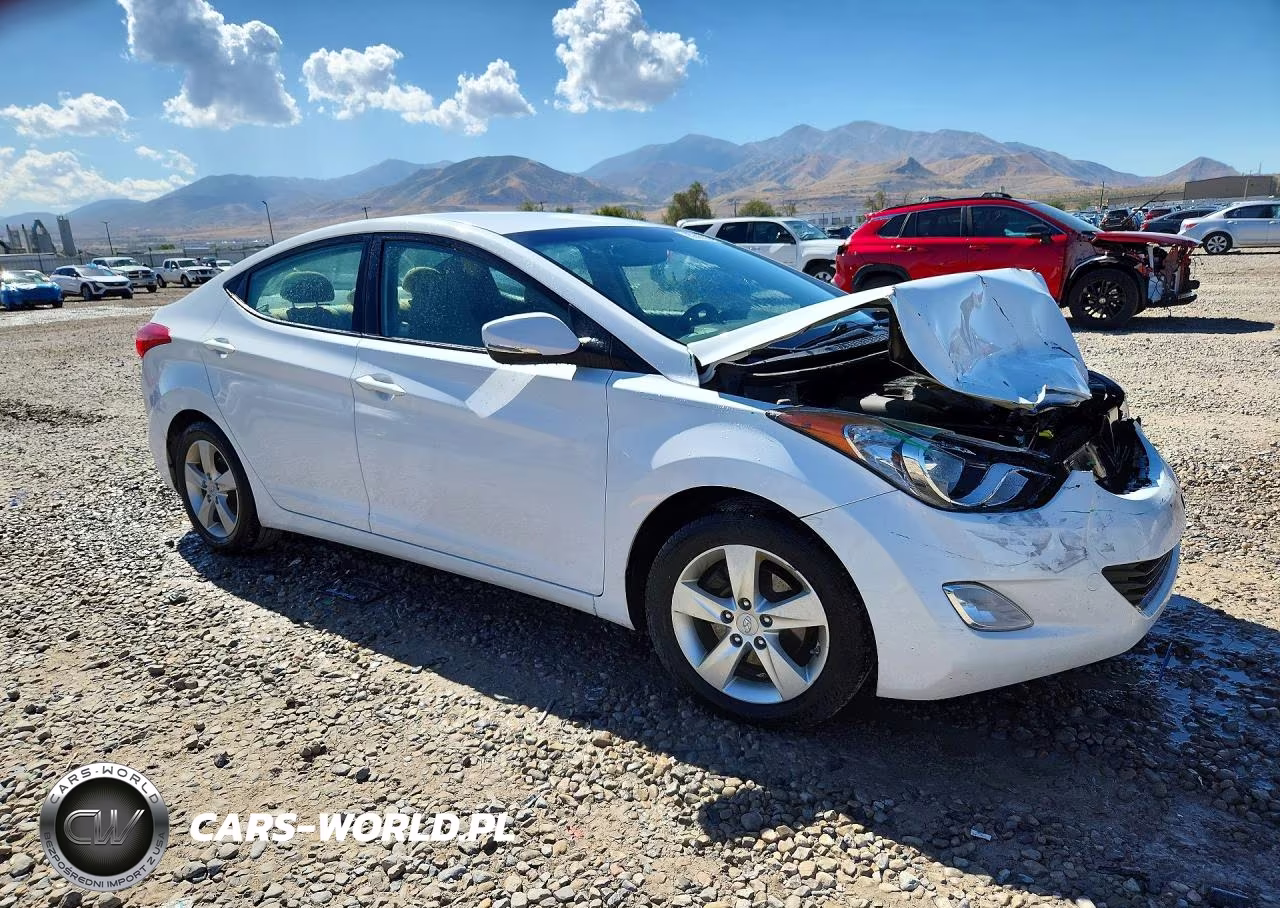 2012 Hyundai Elantra Gls VIN:5NPDH4AE1CH071520 - 4