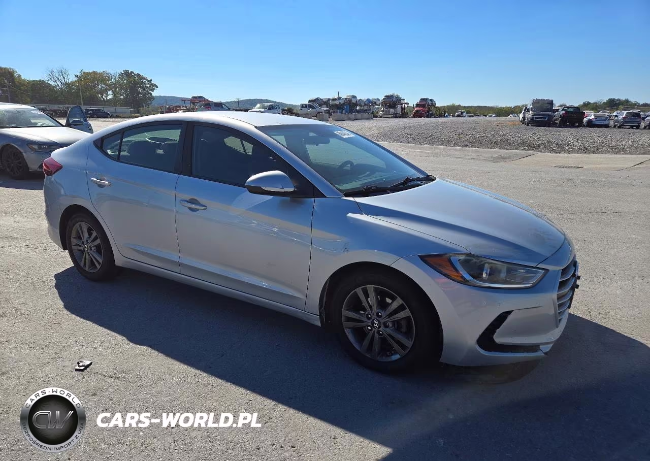 2018 Hyundai Elantra Sel VIN:5NPD84LF5JH305516 - 4