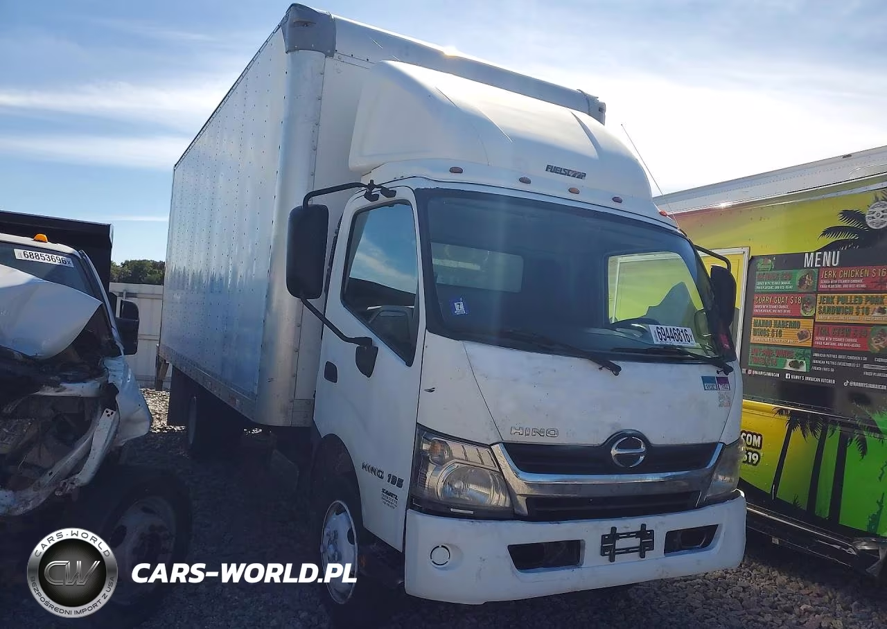 2018 Hino 195 Box Truck VIN:JHHSDM2H2JK007588 - 4