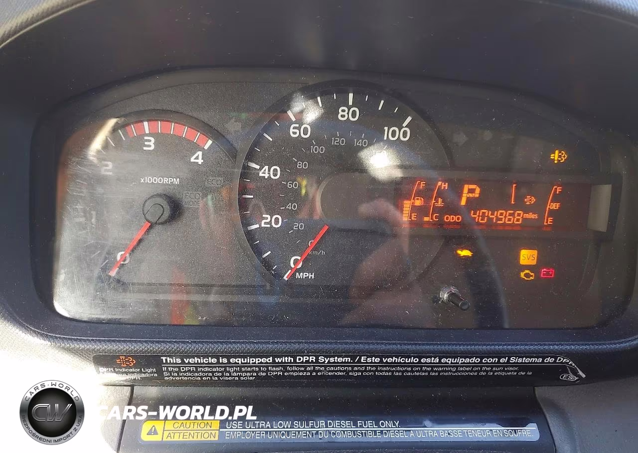 2018 Hino 195 Box Truck VIN:JHHSDM2H2JK007588 - 9
