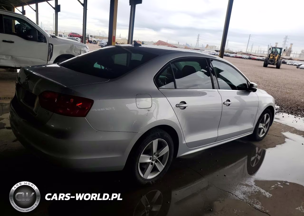 2011 Volkswagen Jetta Tdi VIN:3VWLL7AJ7BM116846 - 3