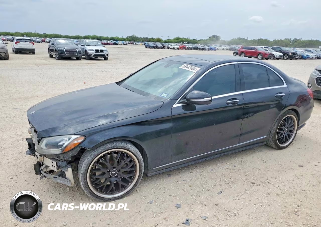 2015 Mercedes-Benz C 300