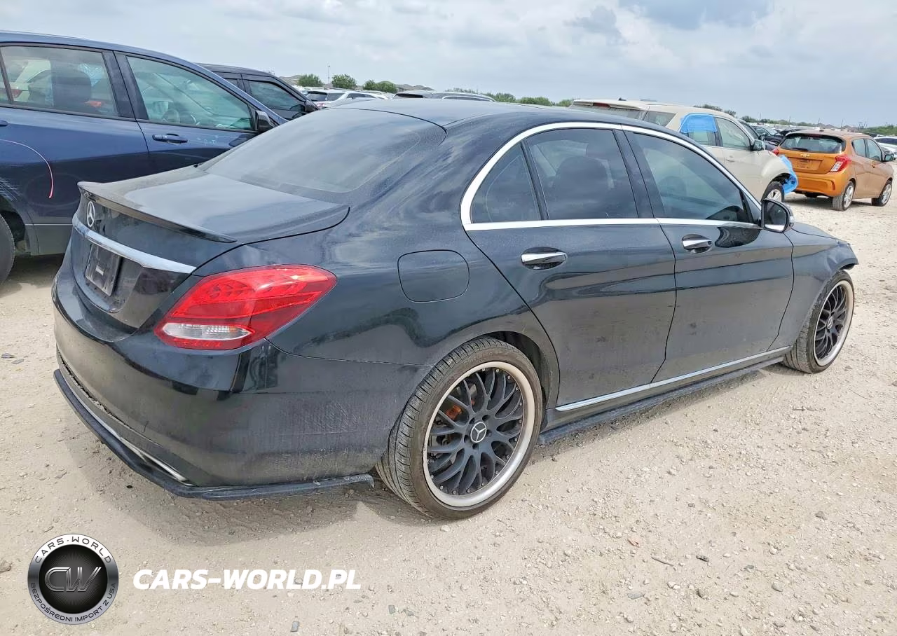 2015 Mercedes-Benz C 300 VIN:55SWF4JB5FU088715 - 3