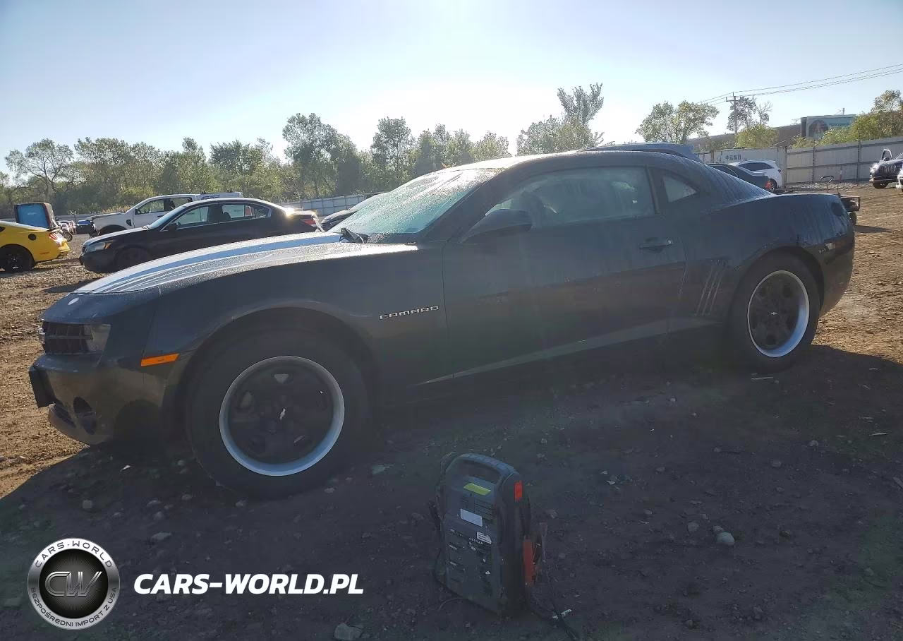 2013 Chevrolet Camaro Ls VIN:2G1FA1E34D9201713 - 1