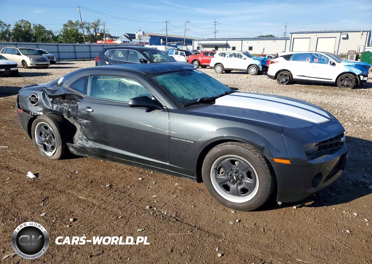 2013 Chevrolet Camaro Ls VIN:2G1FA1E34D9201713 - 4