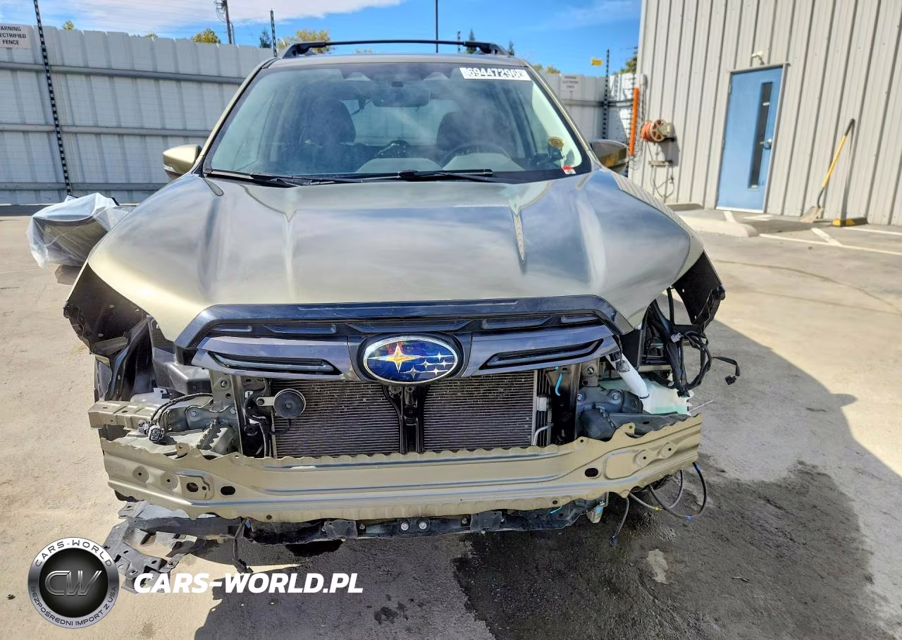 2023 Subaru Forester Limited VIN:JF2SKAPC3PH446424 - 5