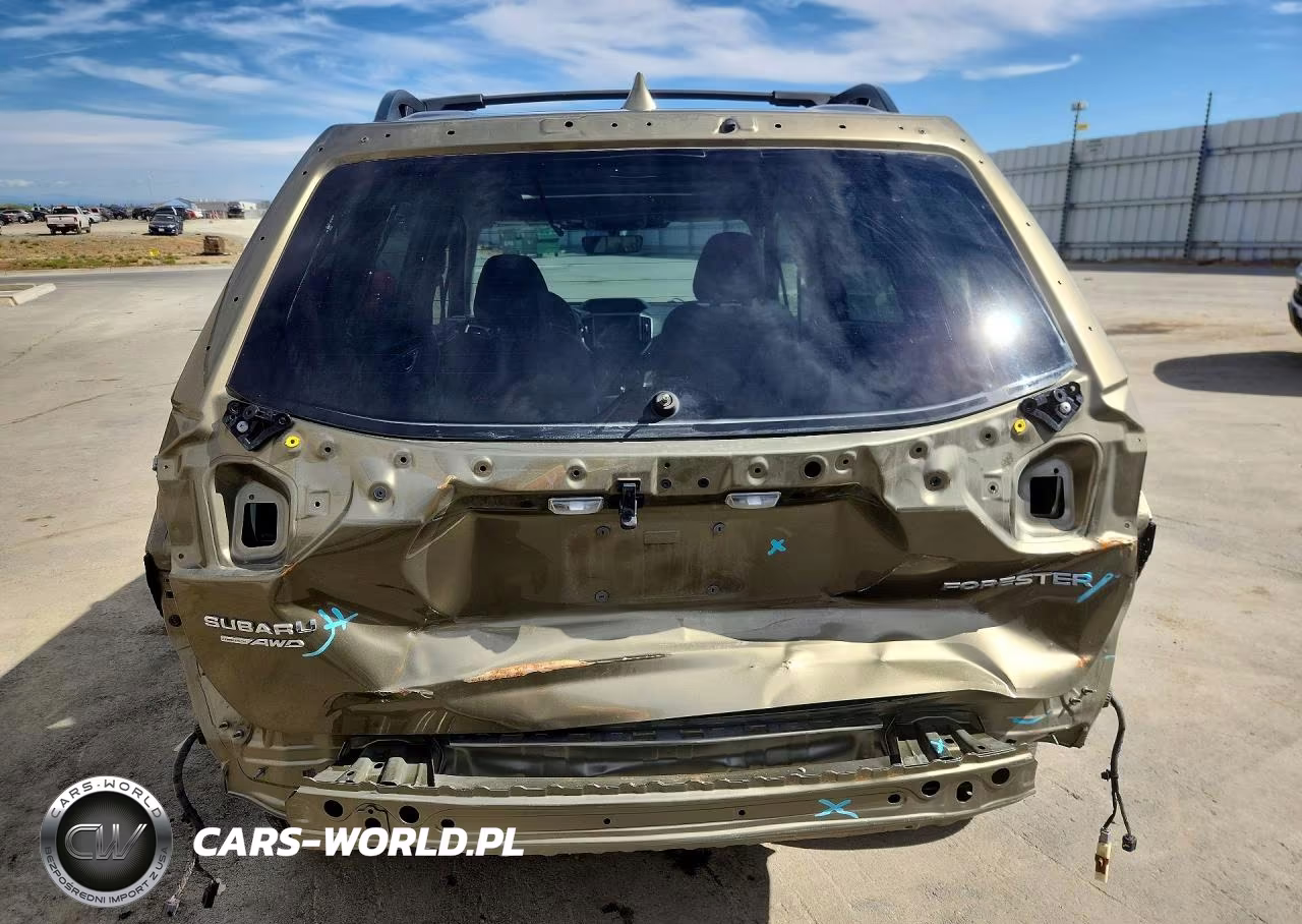 2023 Subaru Forester Limited VIN:JF2SKAPC3PH446424 - 6