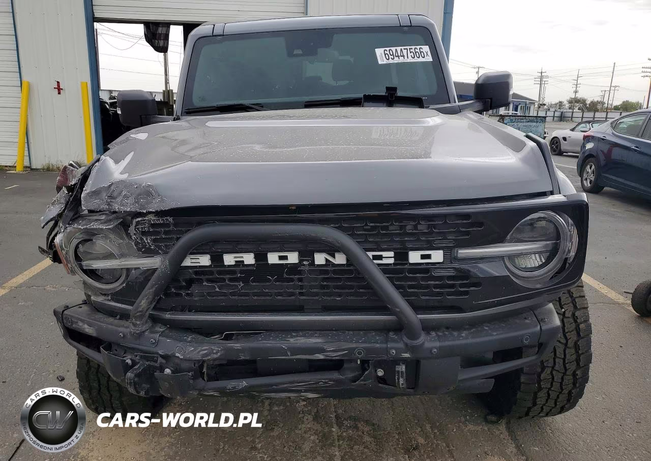 2023 Ford Bronco Base VIN:1FMDE5CP2PLB74844 - 5
