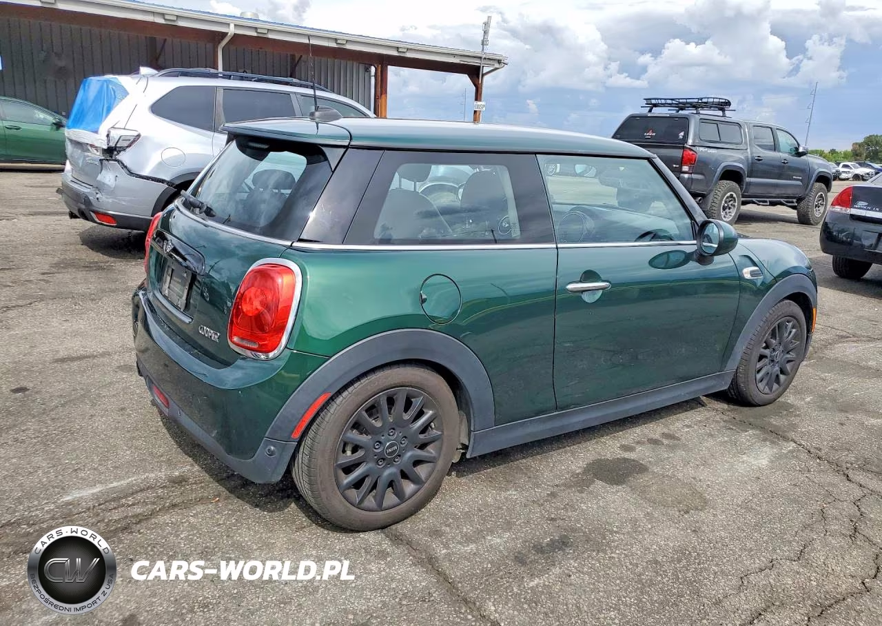 2018 Mini Cooper VIN:WMWXP5C55J2G62385 - 3