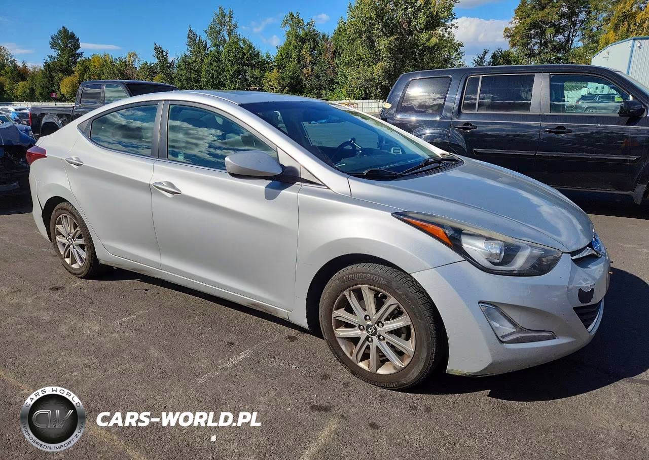 2015 Hyundai Elantra Se VIN:5NPDH4AE3FH556049 - 4