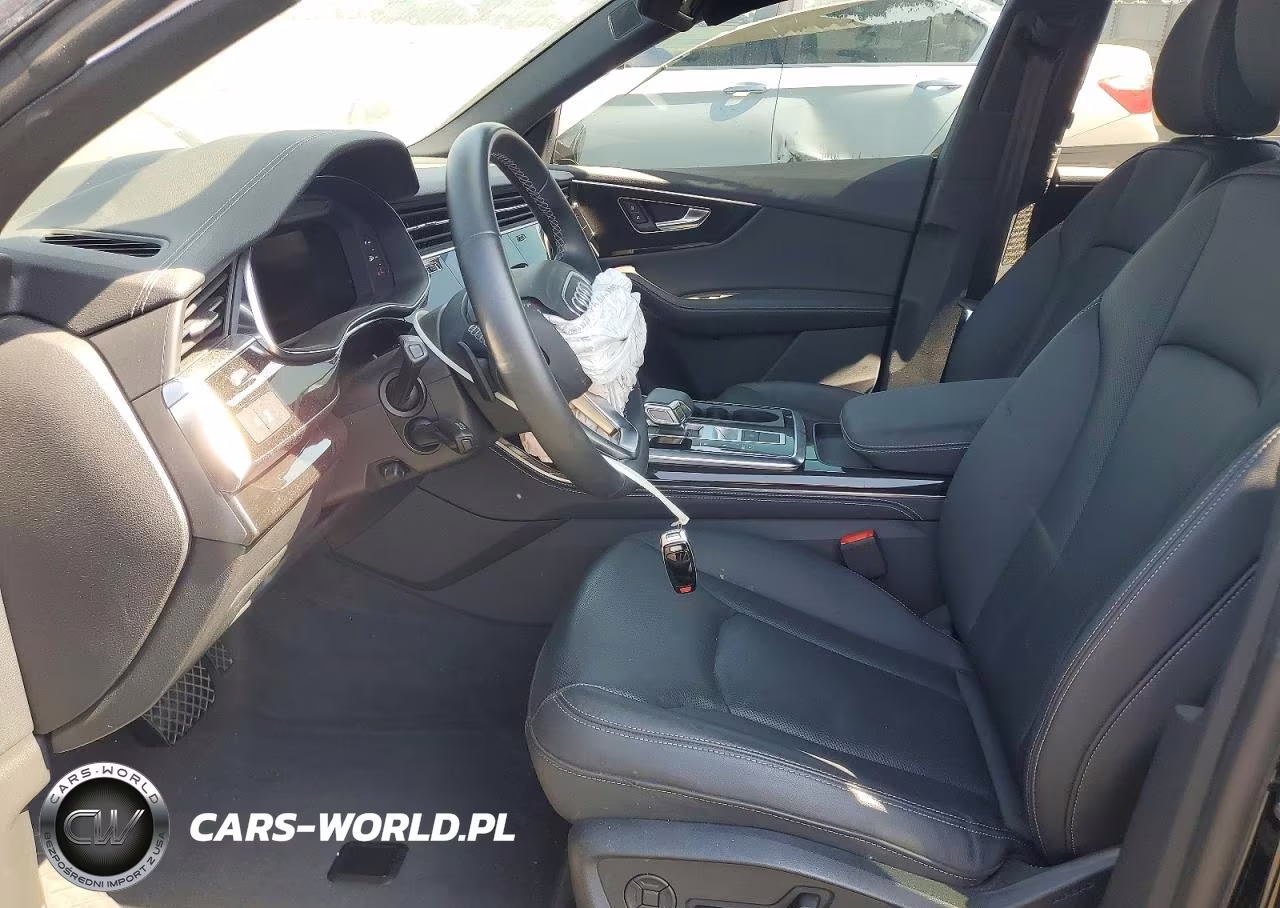 2025 Audi Q8 Premium Plus S-Line VIN:WA1EVBF19SD015427 - 7