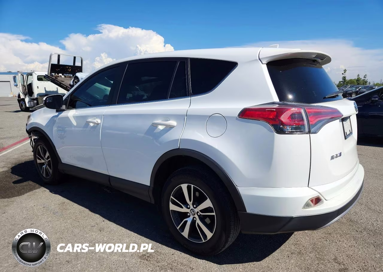 2018 Toyota Rav4 Xle VIN:JTMWFREV5JJ206556 - 2