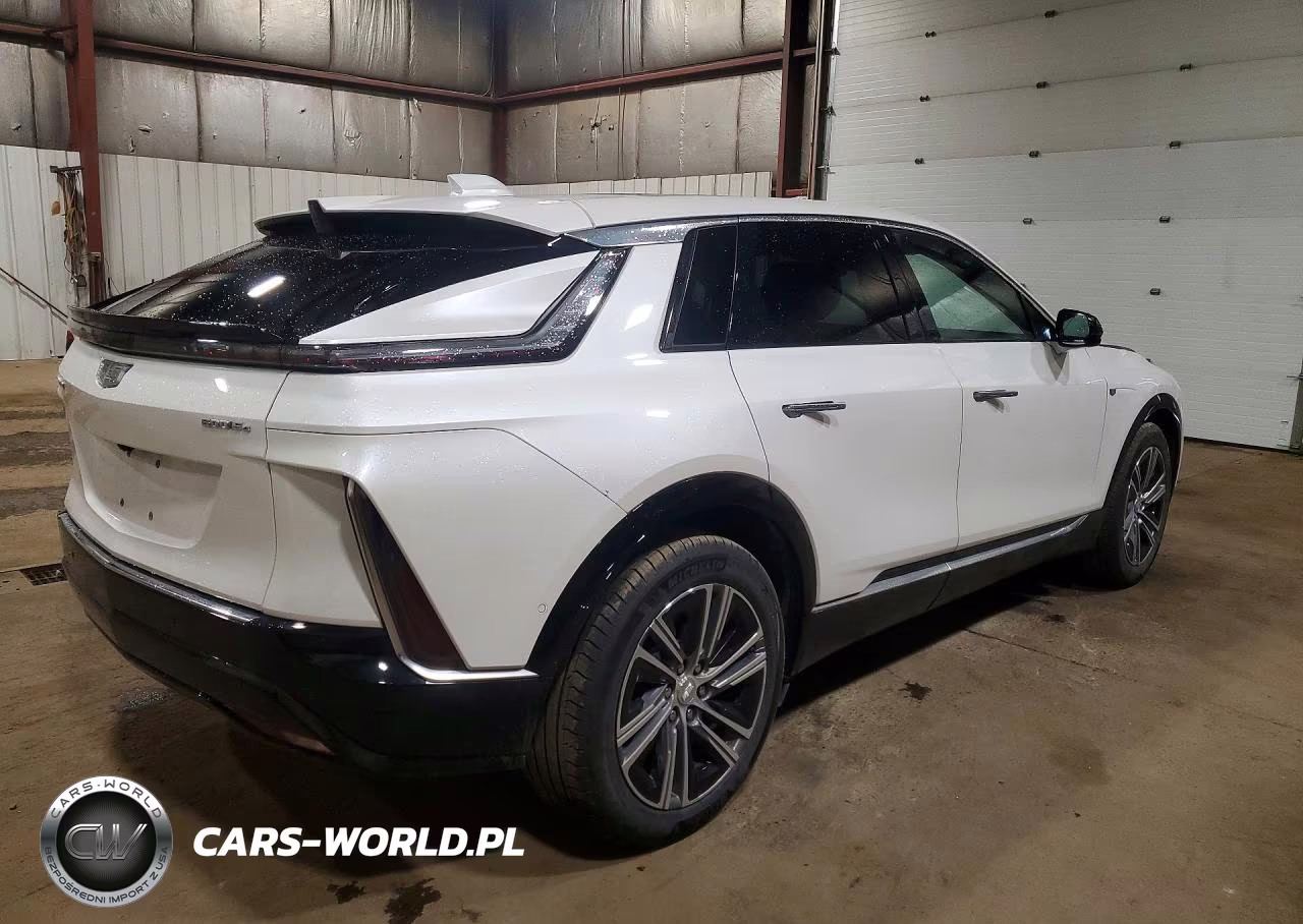 2024 Cadillac Lyriq Luxury W-1Sc VIN:1GYKPPRL4RZ101359 - 3