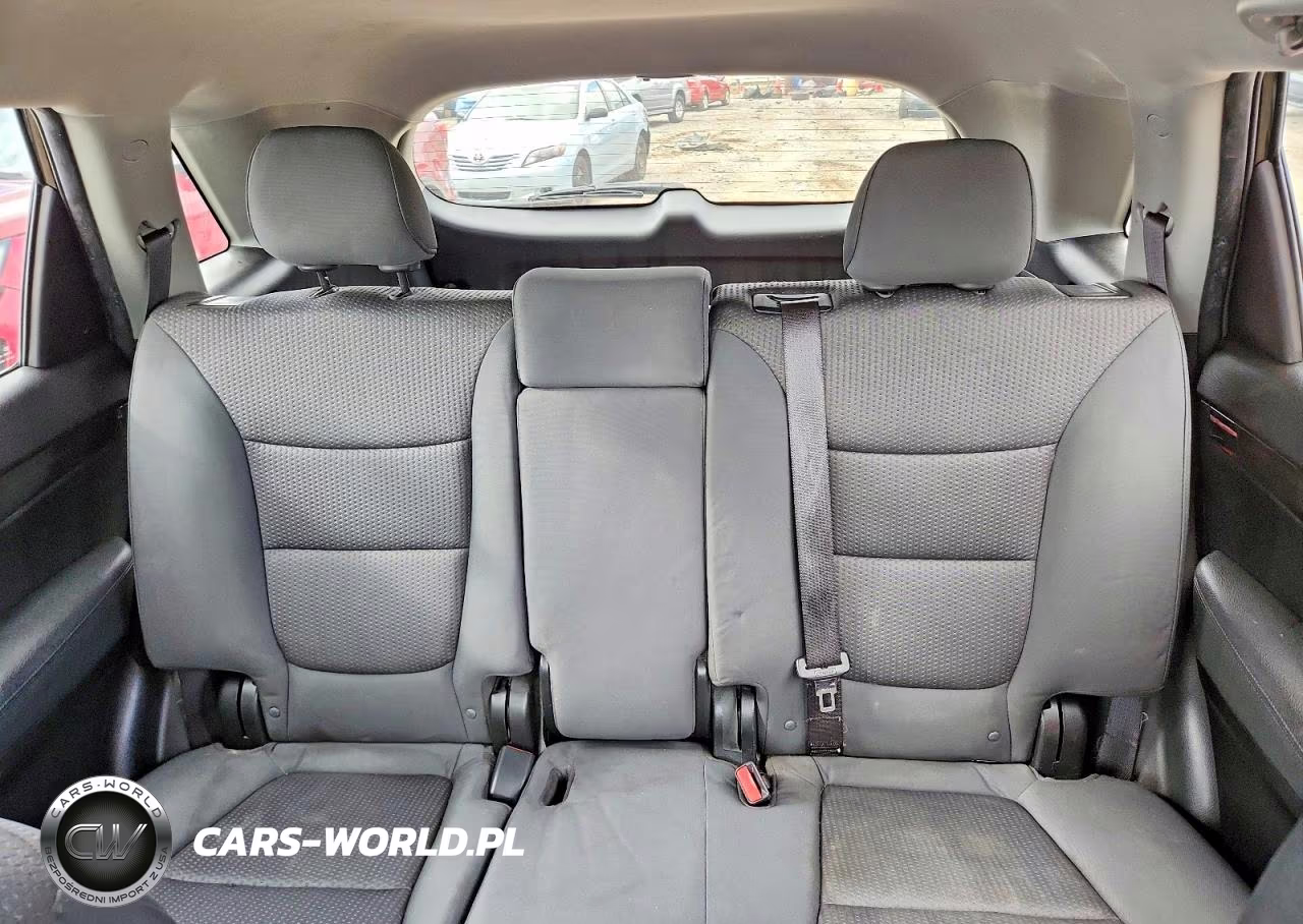 2012 Kia Sorento Lx VIN:5XYKT3A12CG303823 - 10