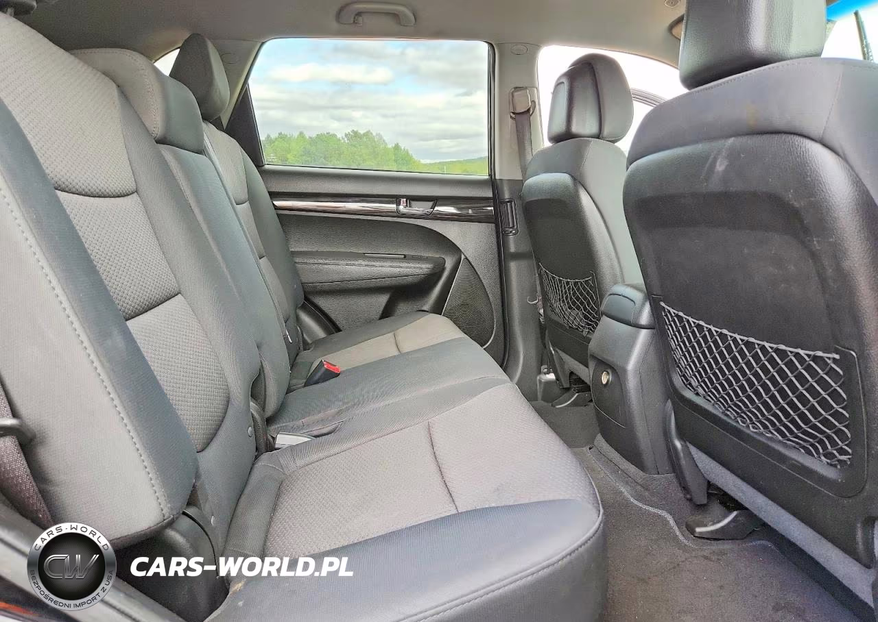2012 Kia Sorento Lx VIN:5XYKT3A12CG303823 - 11
