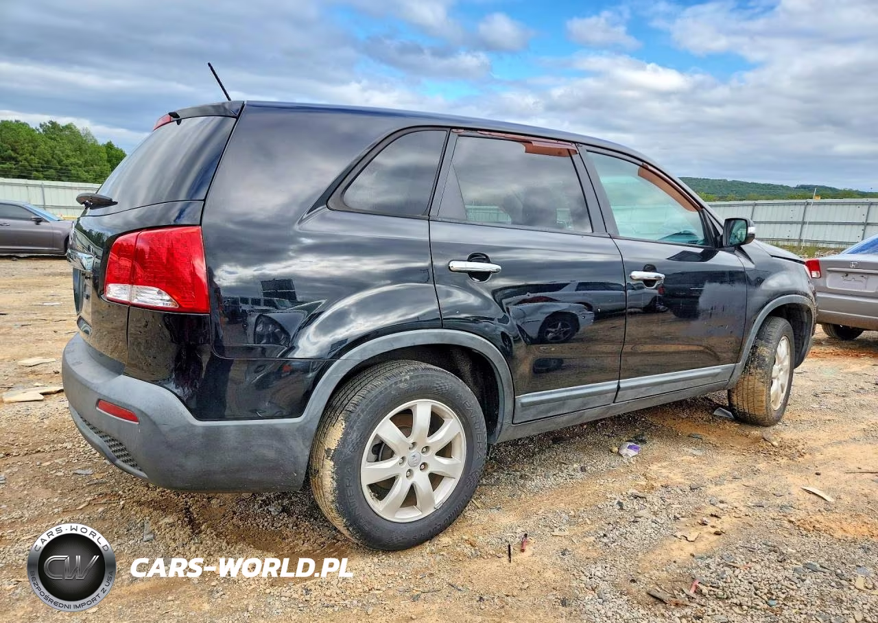 2012 Kia Sorento Lx VIN:5XYKT3A12CG303823 - 3
