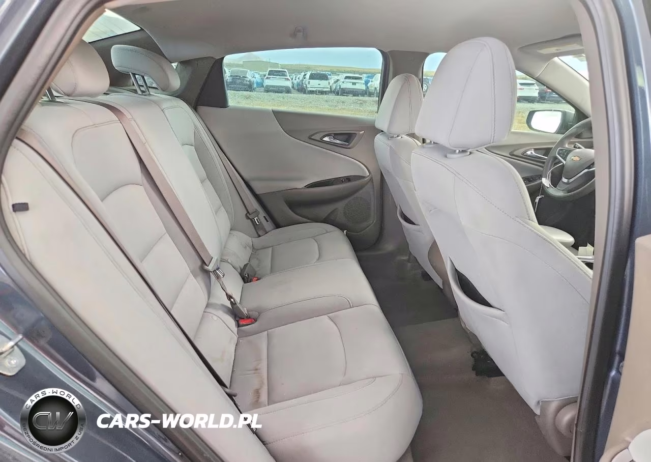 2019 Chevrolet Malibu Ls VIN:1G1ZB5ST1KF200111 - 10