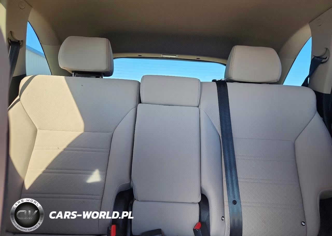 2018 Kia Sorento Lx VIN:5XYPG4A31JG344233 - 10