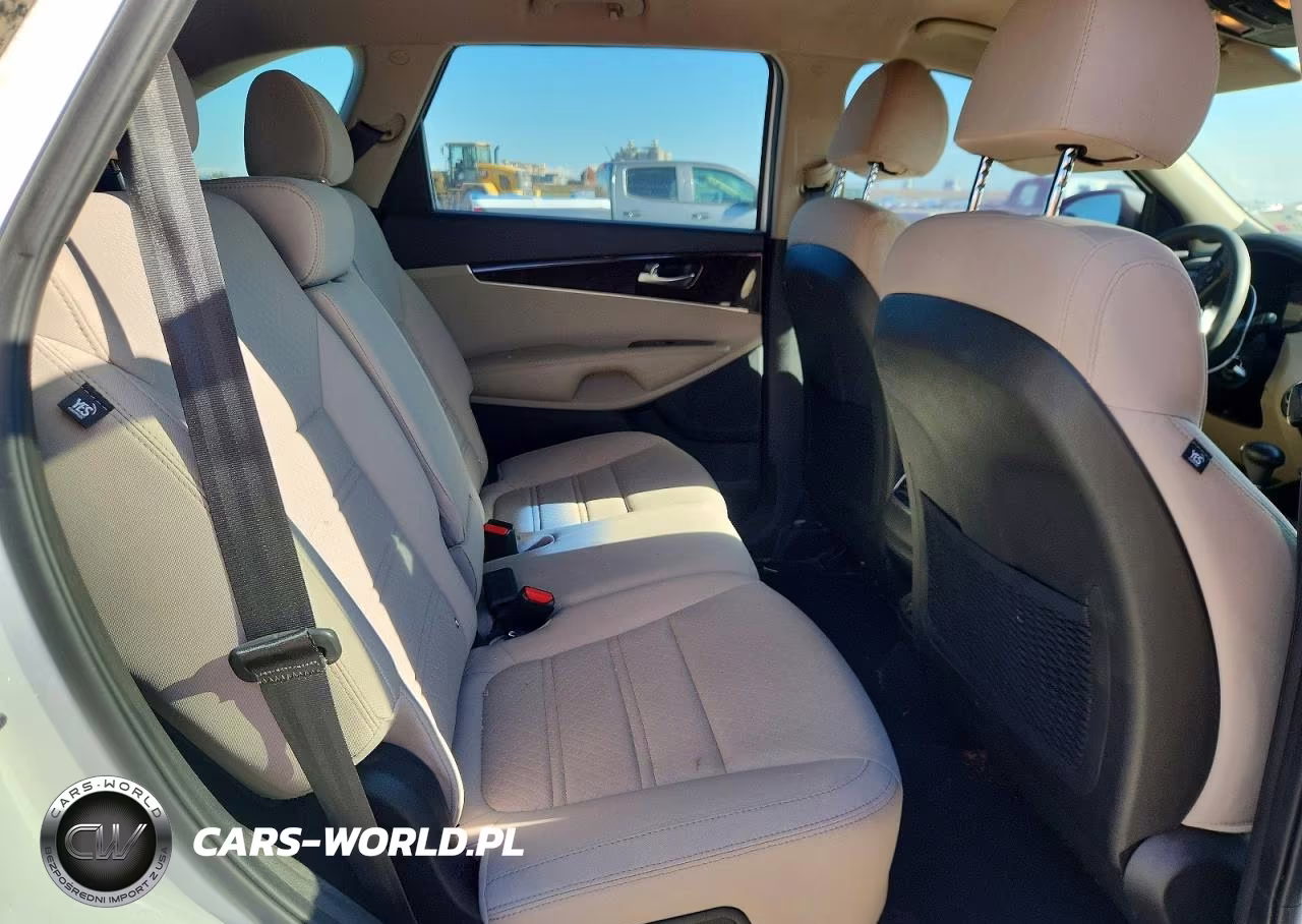 2018 Kia Sorento Lx VIN:5XYPG4A31JG344233 - 11