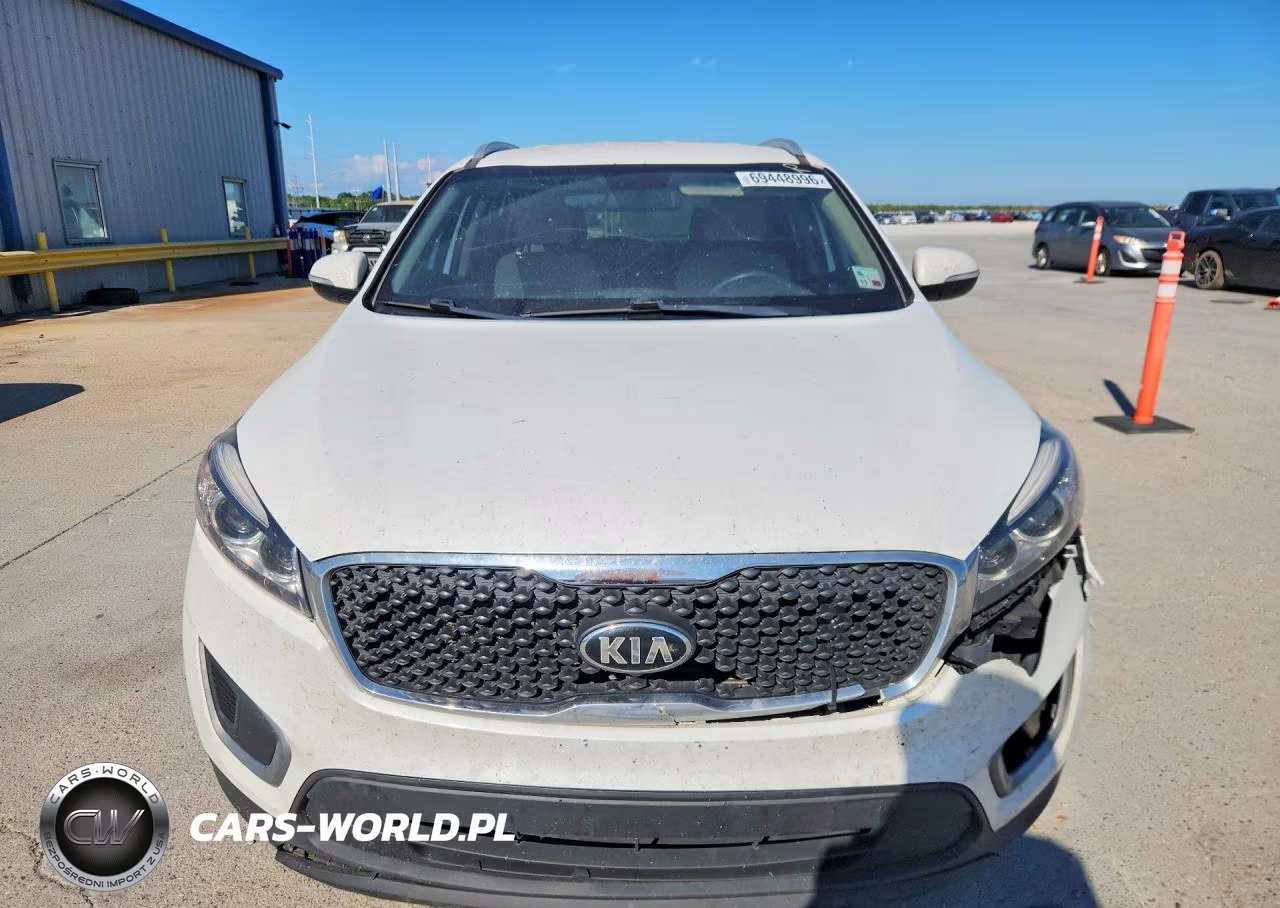 2018 Kia Sorento Lx VIN:5XYPG4A31JG344233 - 5