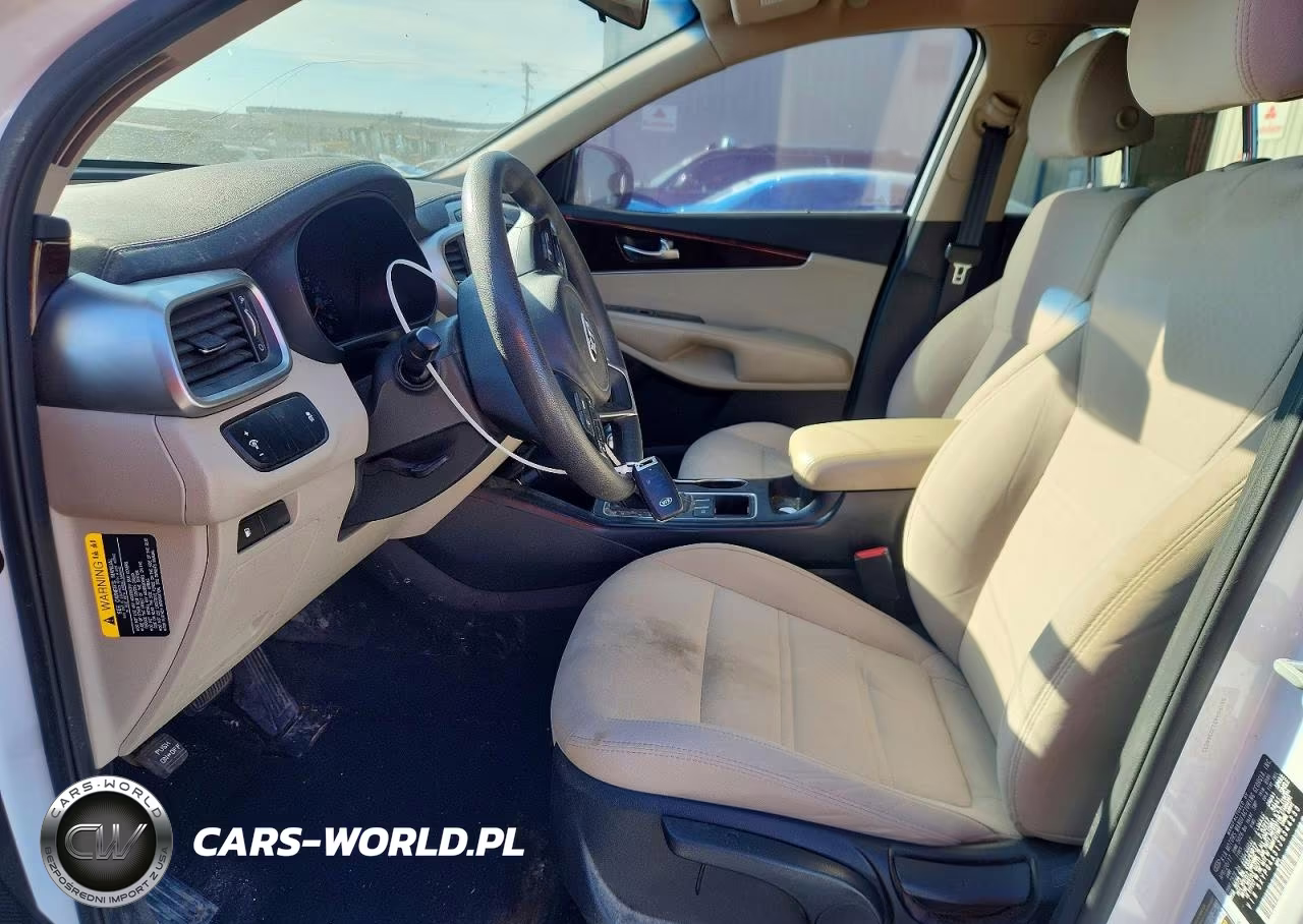 2018 Kia Sorento Lx VIN:5XYPG4A31JG344233 - 7