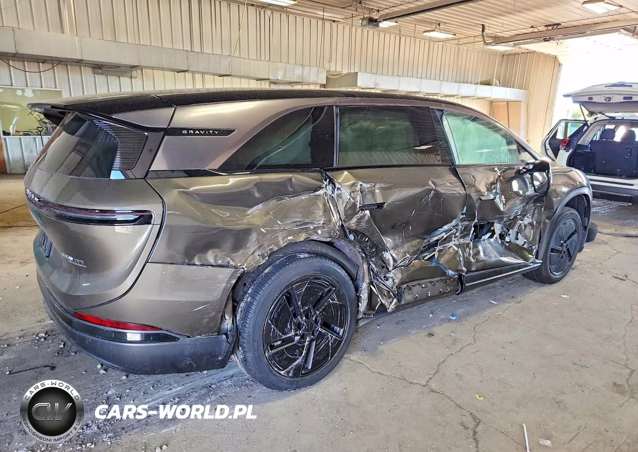 2026 Lucid Motors Gravity Grand Touring VIN:7UUG1GHJ5TA040073 - 3