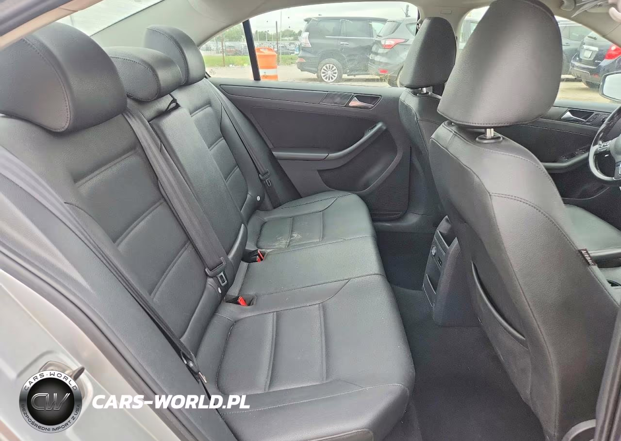 2012 Volkswagen Jetta Se VIN:3VWDX7AJ1CM077651 - 10