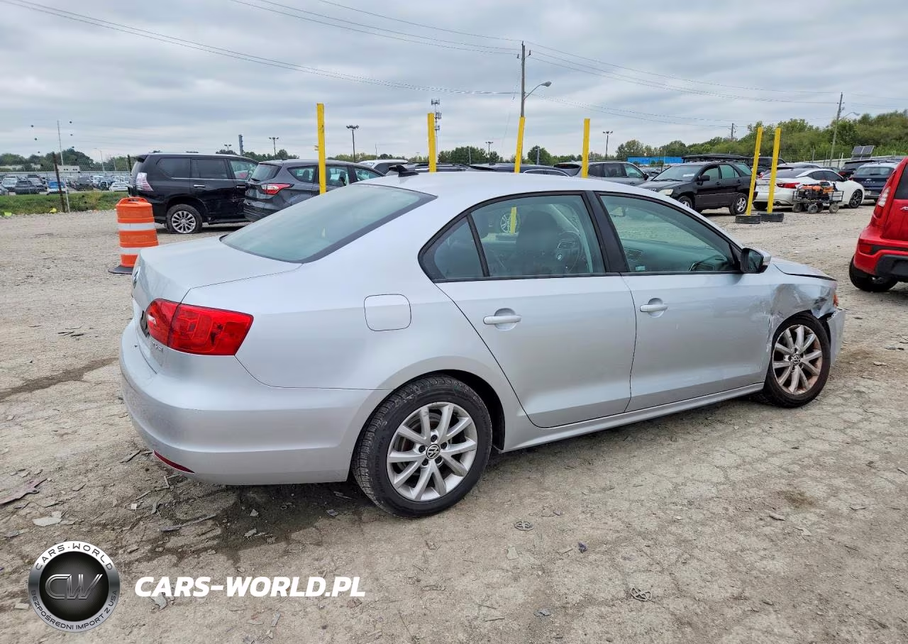 2012 Volkswagen Jetta Se VIN:3VWDX7AJ1CM077651 - 3