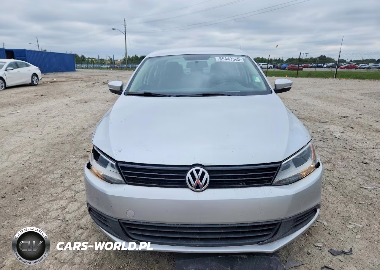 2012 Volkswagen Jetta Se VIN:3VWDX7AJ1CM077651 - 5