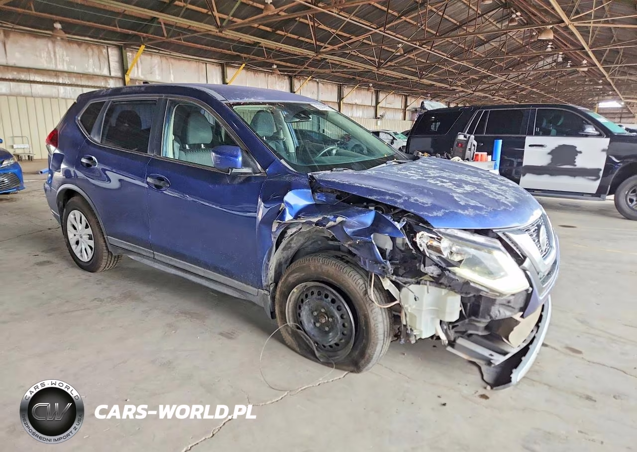 2019 Nissan Rogue S VIN:KNMAT2MTXKP540817 - 4