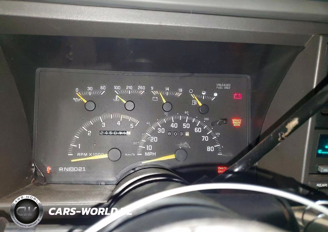 1993 Chevrolet Suburban K1500 VIN:1GNFK16K2PJ382191 - 9