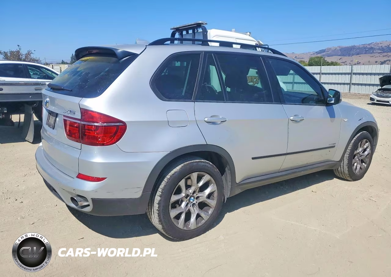 2012 BMW X5 xDrive35I VIN:5UXZV4C57CL748205 - 3
