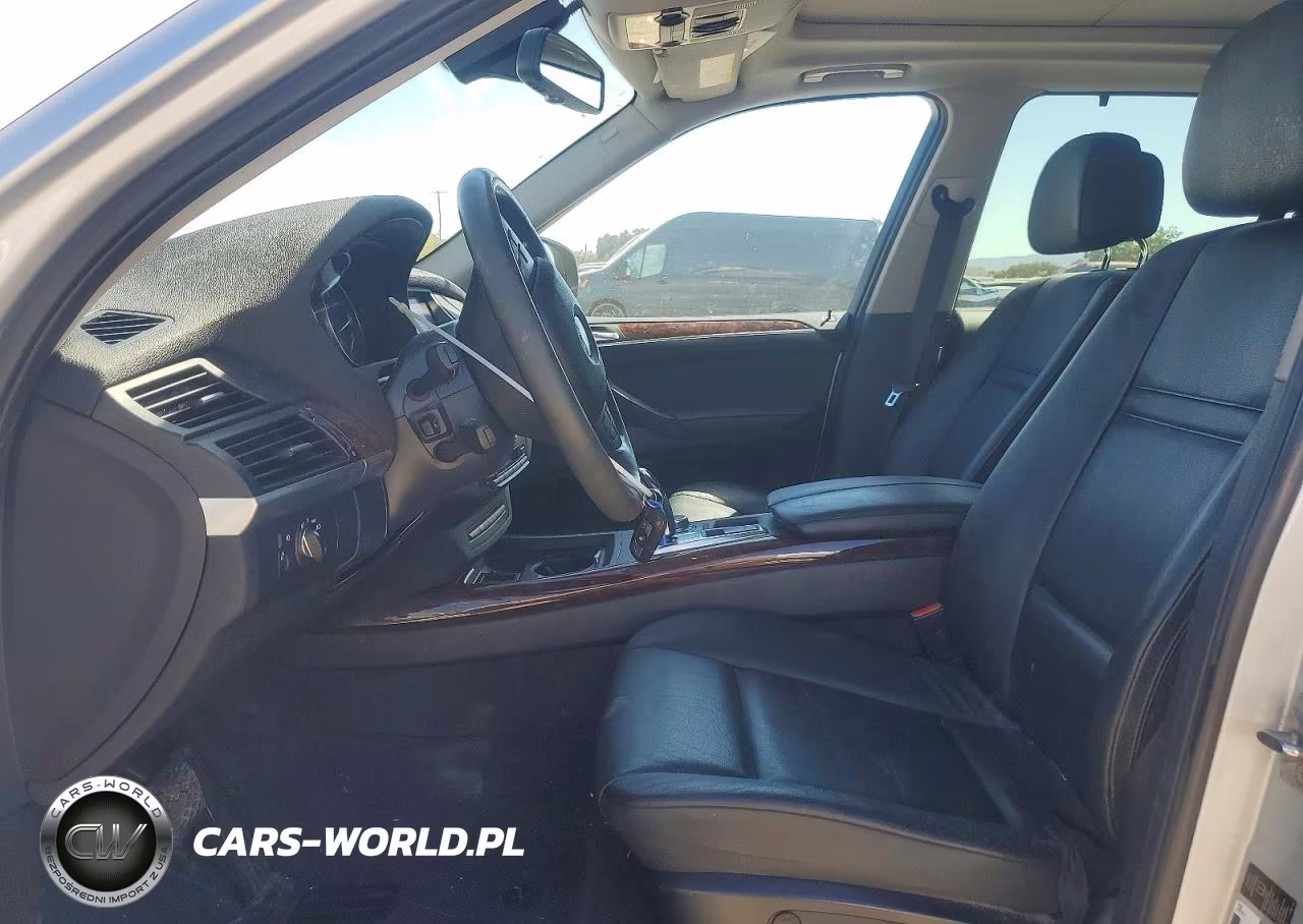 2012 BMW X5 xDrive35I VIN:5UXZV4C57CL748205 - 7