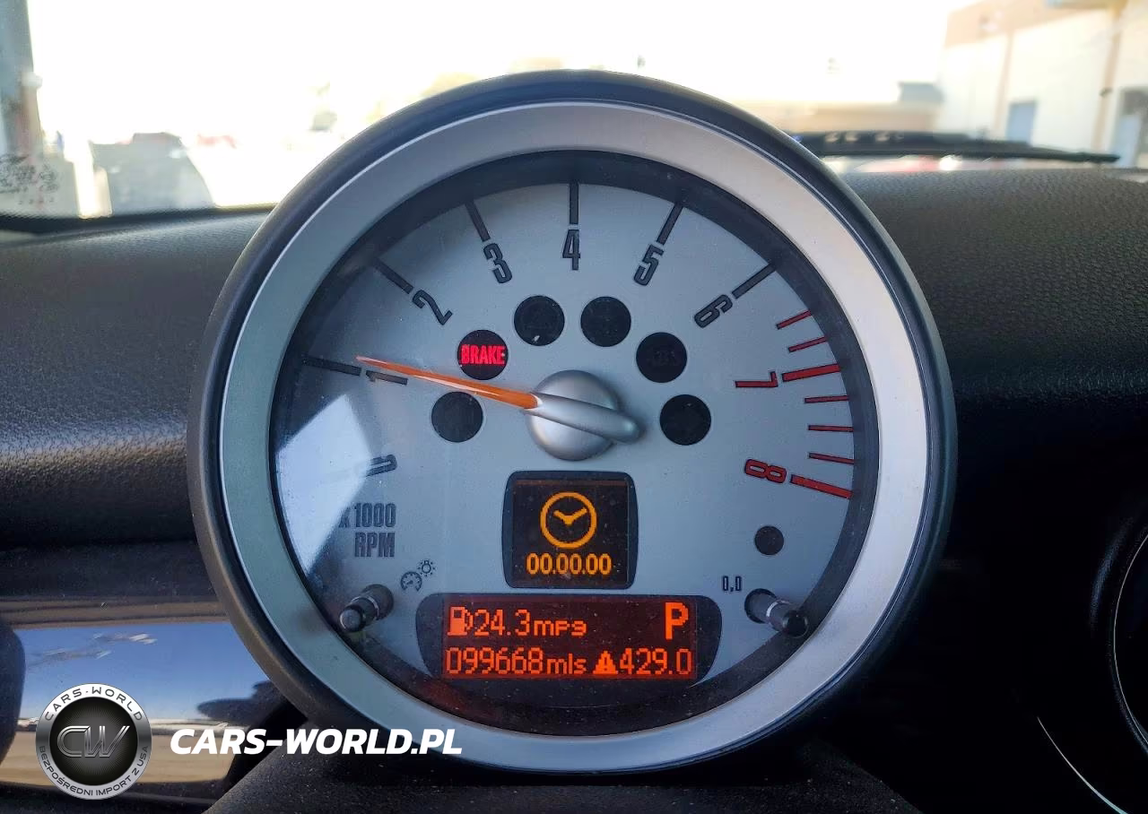 2008 Mini Cooper S VIN:WMWMF73518TV36852 - 9