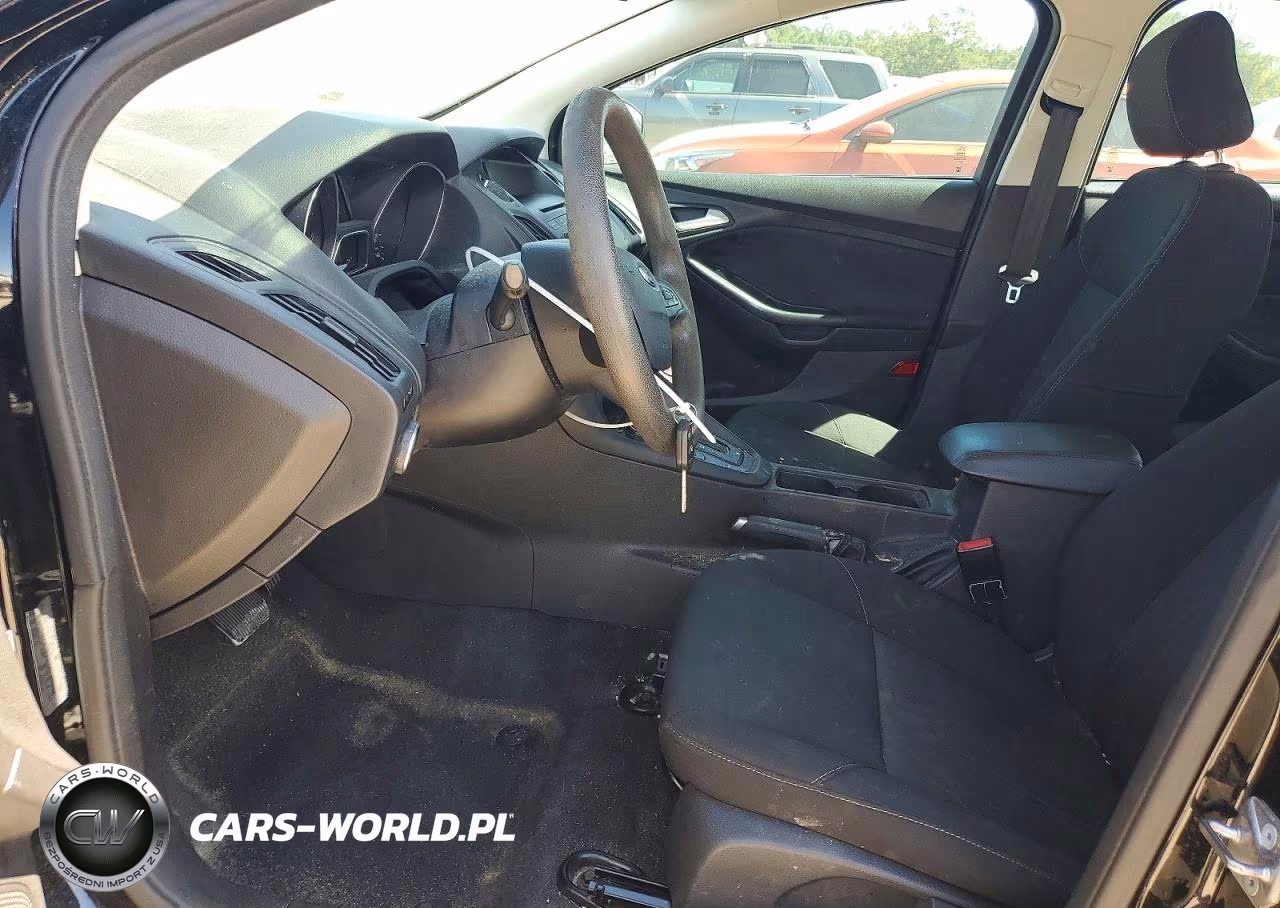 2017 Ford Focus Se VIN:1FADP3F21HL227835 - 7