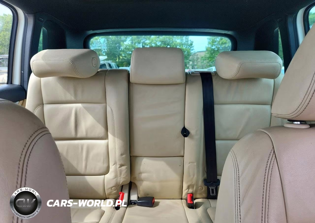 2015 Volkswagen Tiguan S VIN:WVGBV7AX9FW082262 - 10